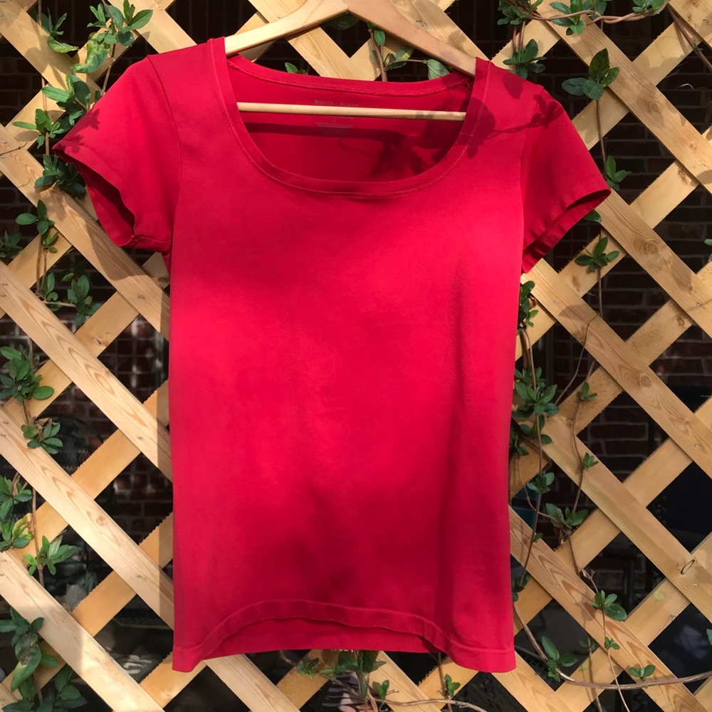 WHBM Red Top